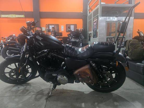 HARLEY-DAVIDSON SPORTSTER IRON 883 